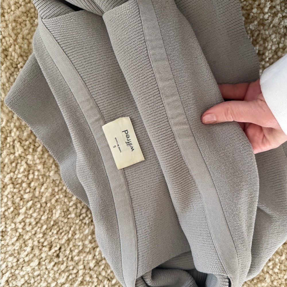Aritzia Wilfred Soft Gray Knit Off the Shoulder Top - Picture 7 of 10
